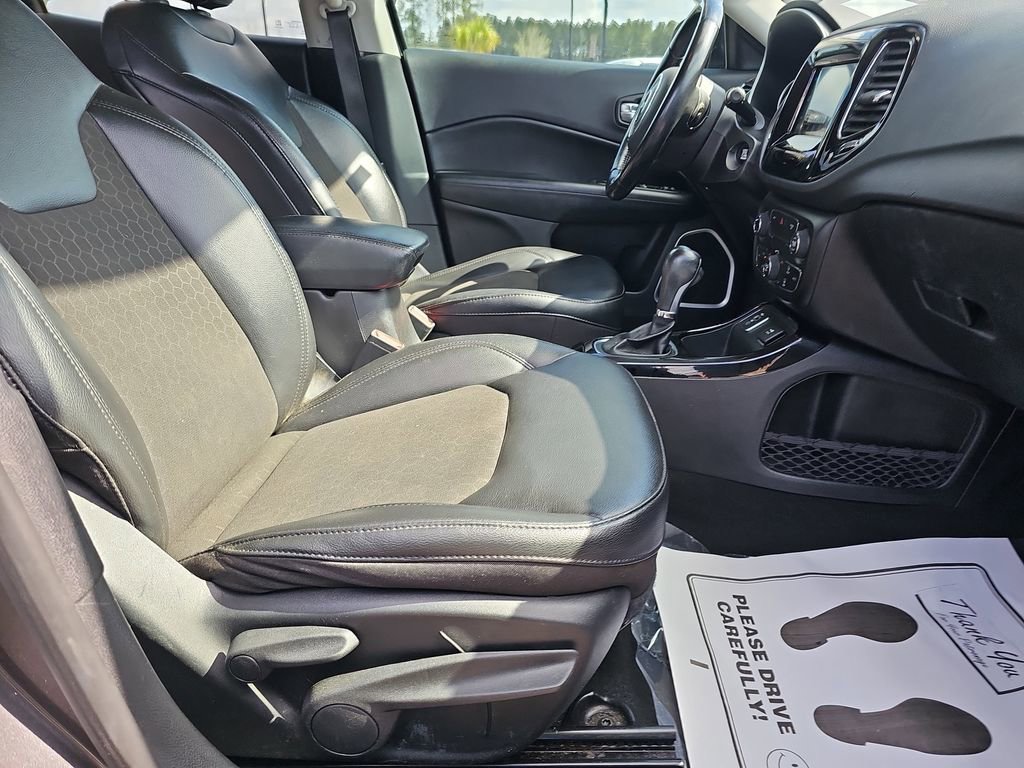 Used 2021 Jeep Compass Latitude image 13