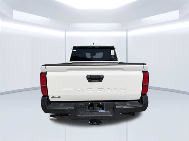 Used 2025 Toyota Tacoma SR AWD/4WD image 7