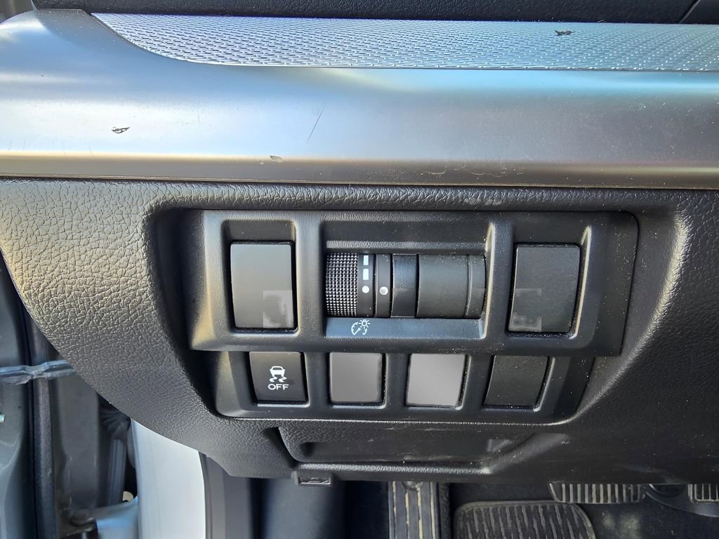 Used 2015 Subaru Outback 2.5i AWD/4WD image 23