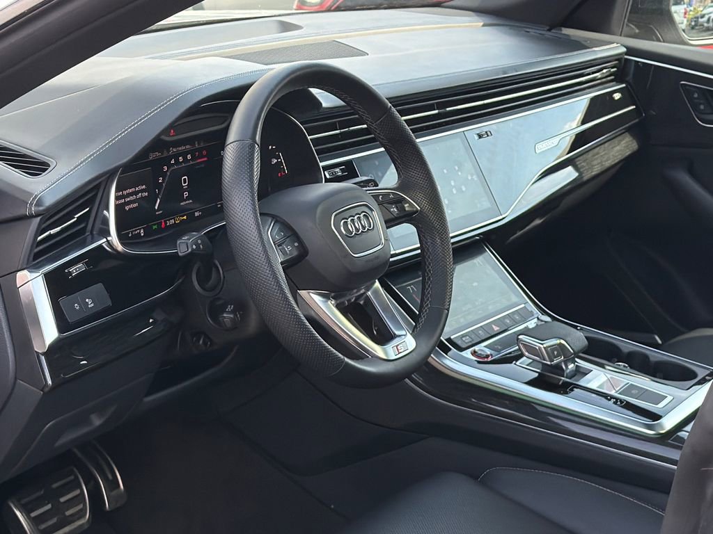 Used 2021 Audi SQ8 Premium Plus w/ SQ8 Black Optic Package image 15