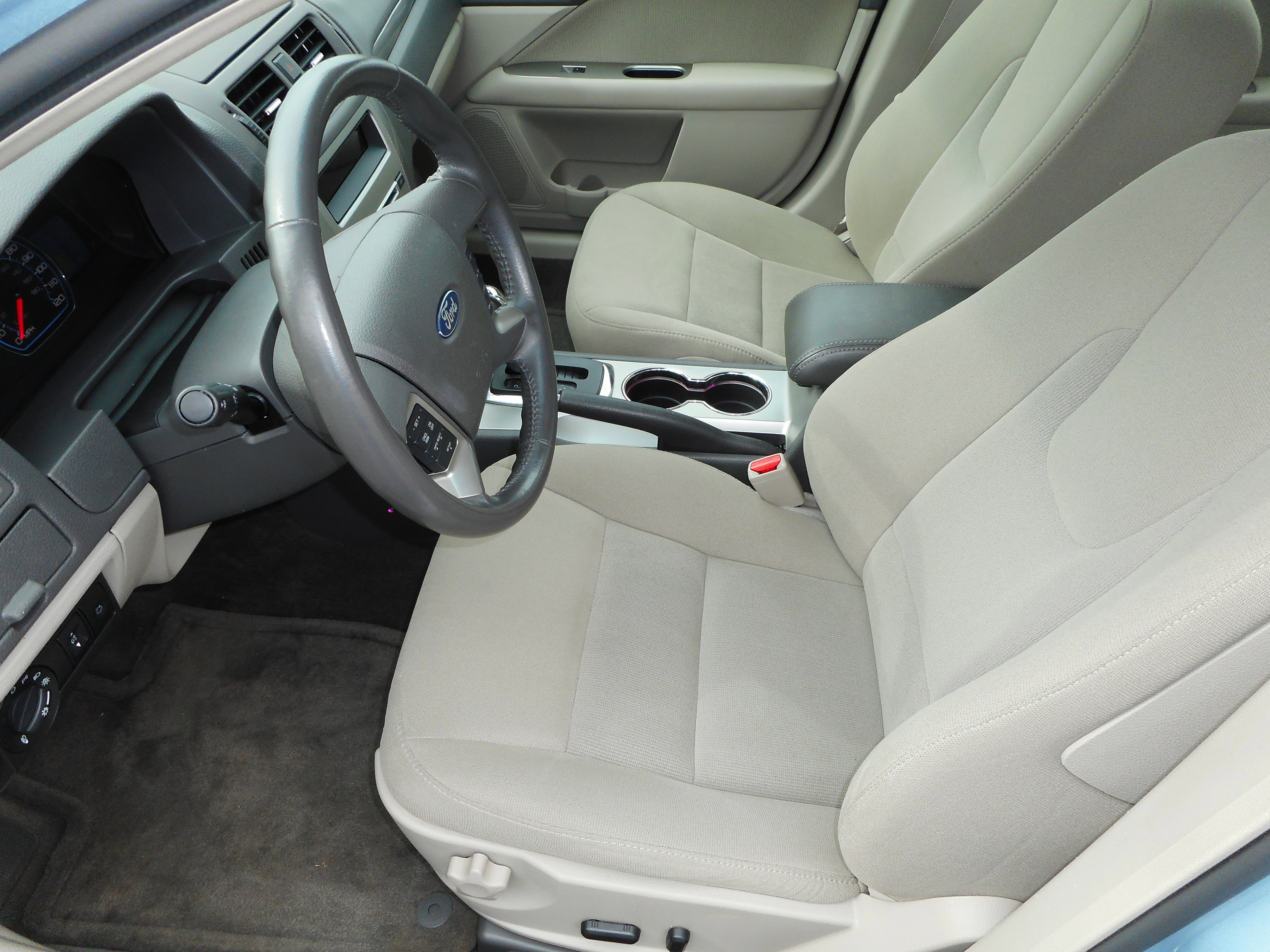 Used 2010 Ford Fusion Hybrid image 13