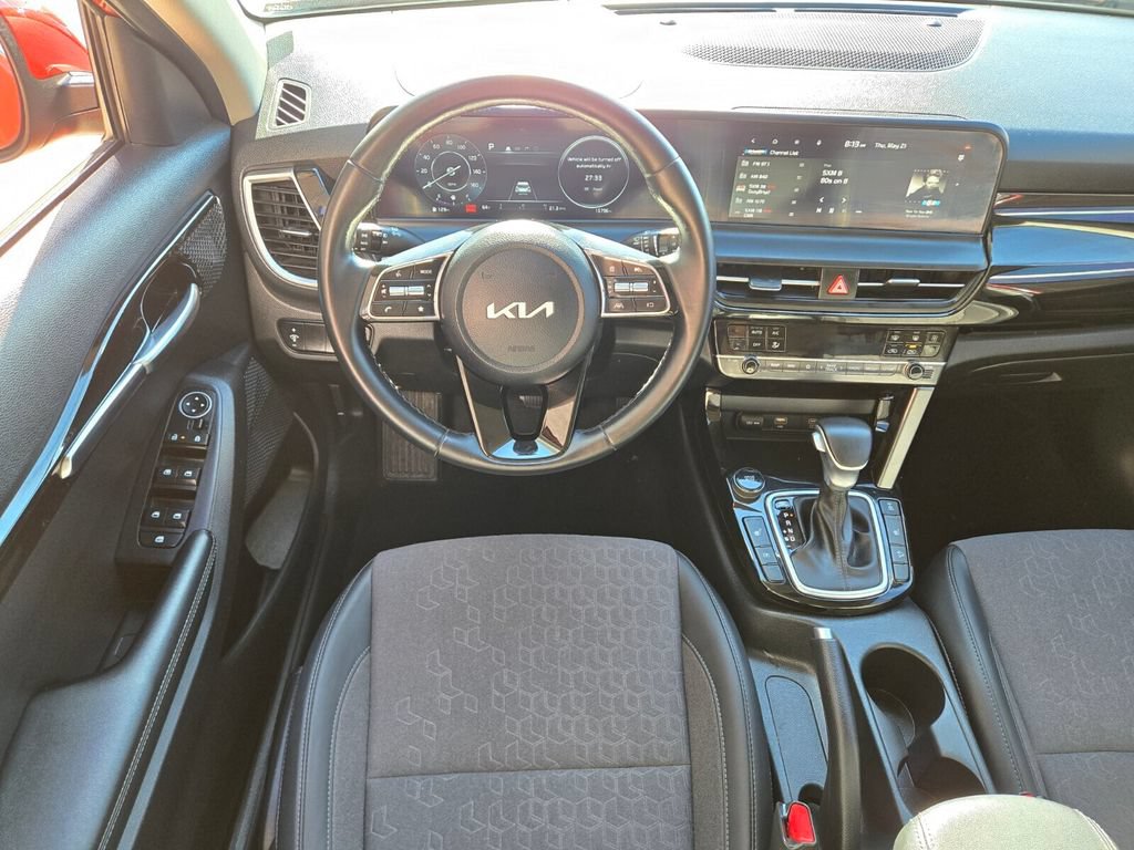 Used 2024 Kia Seltos X-Line AWD/4WD image 14