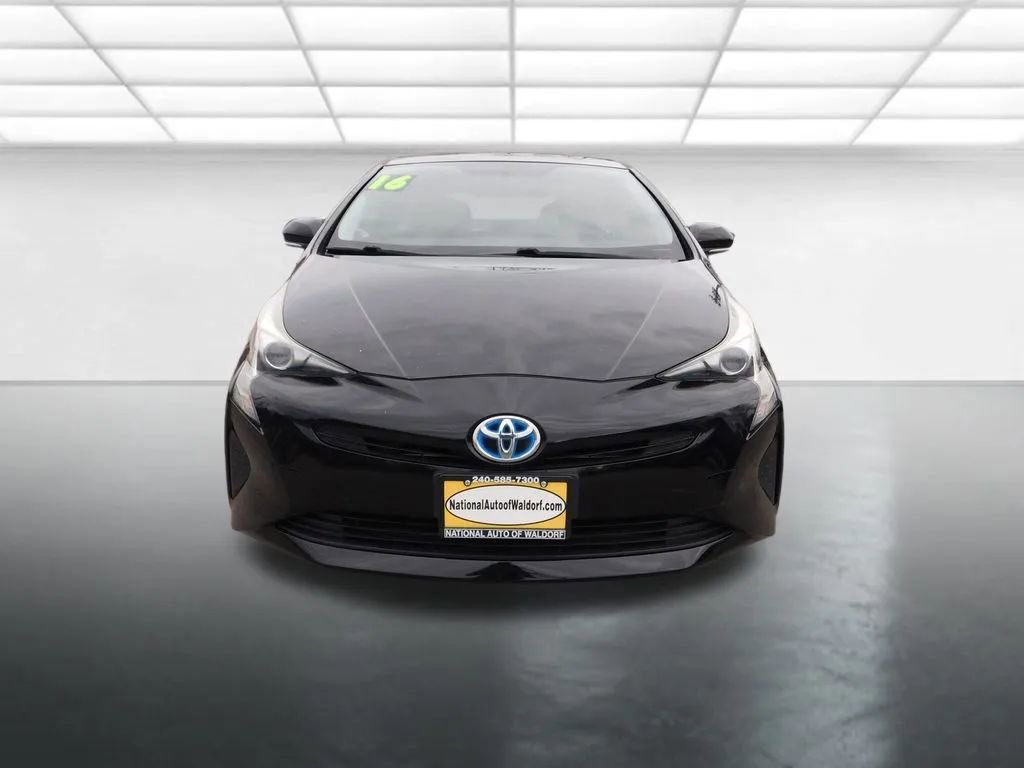 Used 2016 Toyota Prius Two image 3