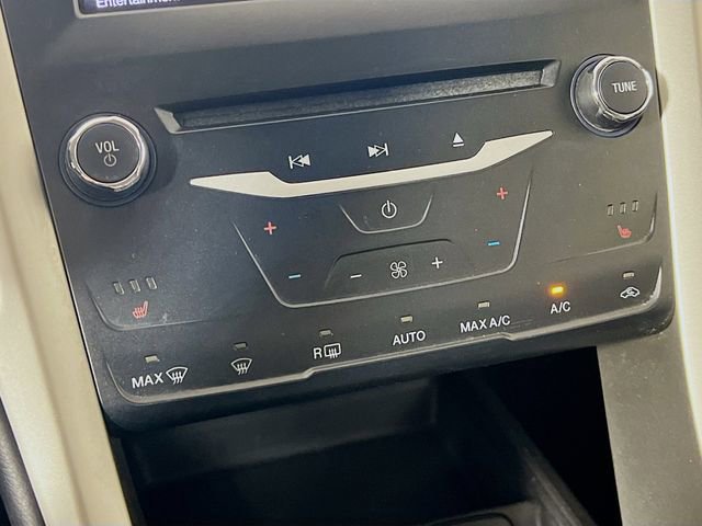 Used 2014 Ford Fusion SE w/ Equipment Group 202A image 18