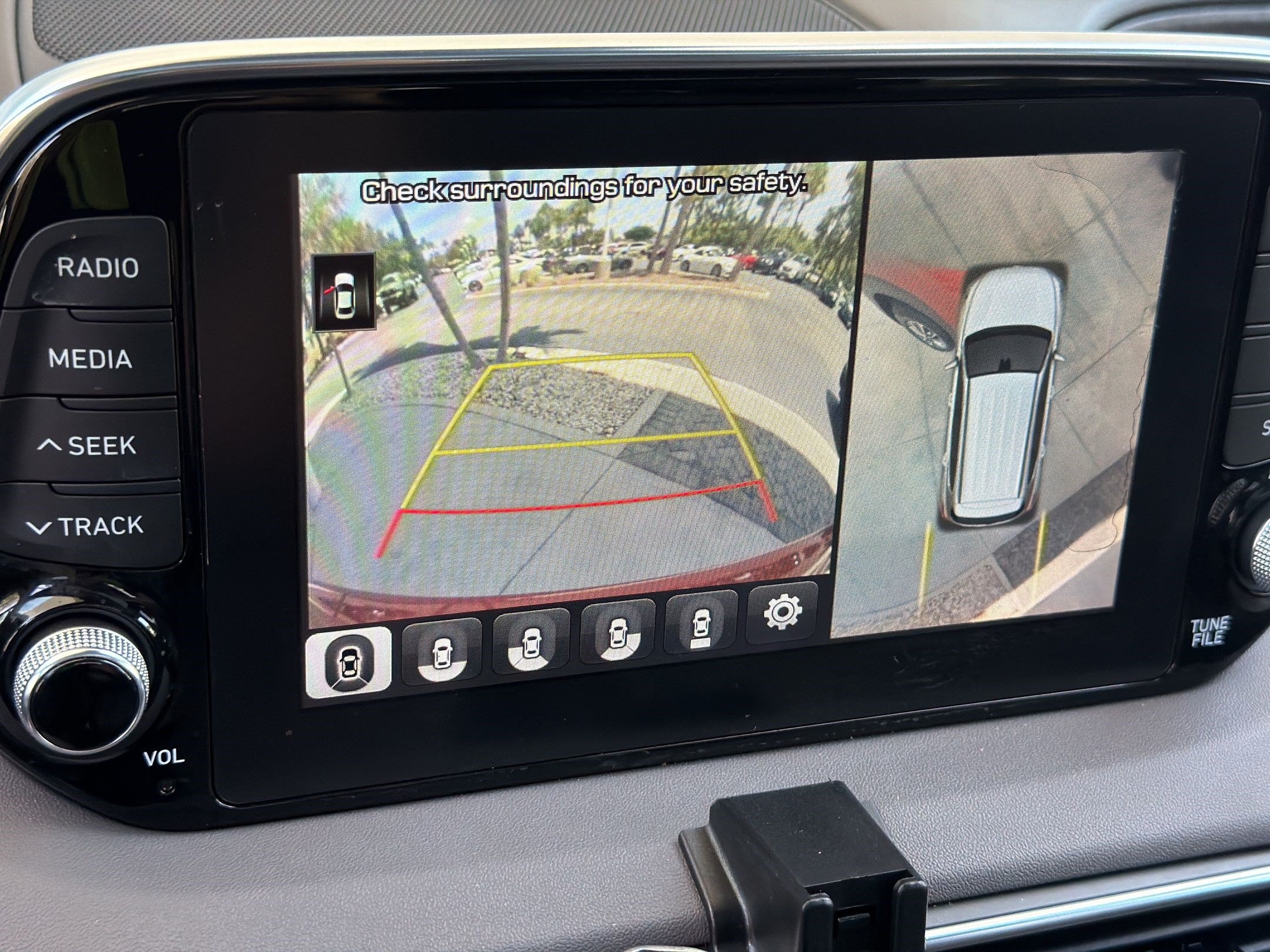 Used 2019 Hyundai Santa Fe FWD image 19