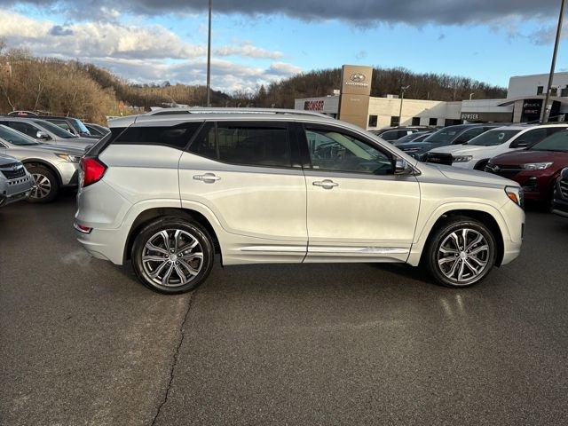 Used 2018 GMC Terrain Denali w/ Comfort Package image 6