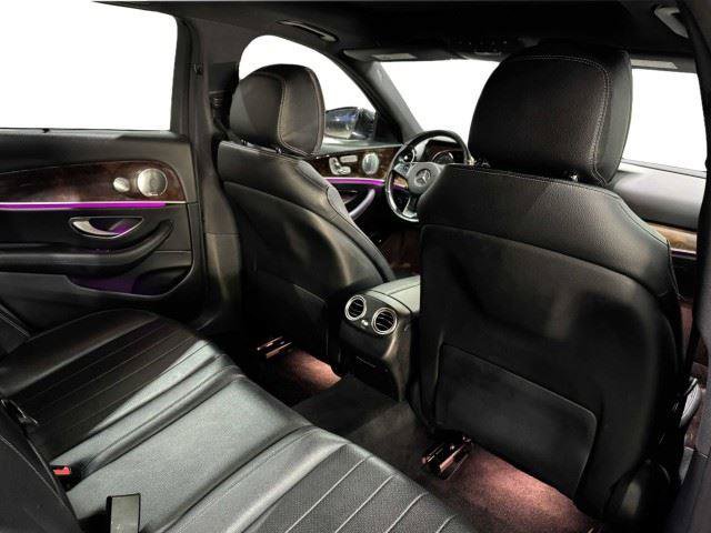Used 2017 Mercedes-Benz E 400 4MATIC Wagon image 60