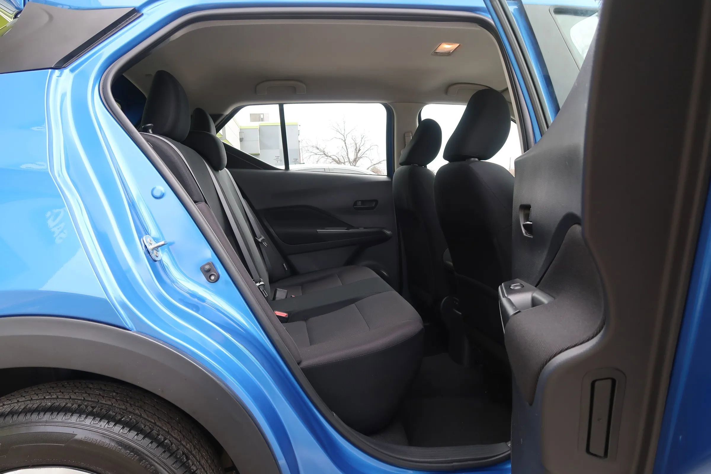 Used 2024 Nissan Kicks S image 22