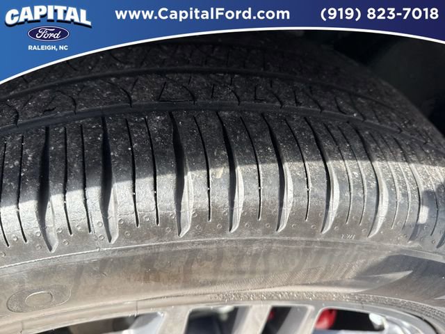 Certified 2025 Ford Explorer ST-Line w/ Premium Package AWD/4WD image 14
