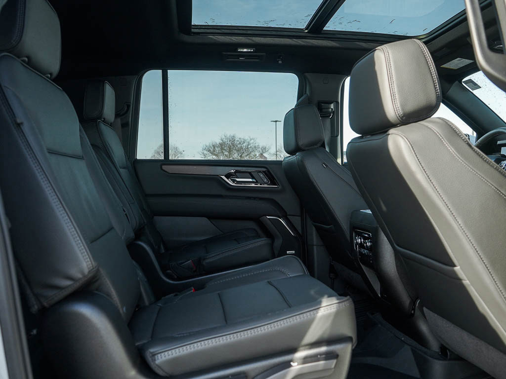 New 2026 GMC Yukon XL Denali w/ Sun & Power Step Package image 13