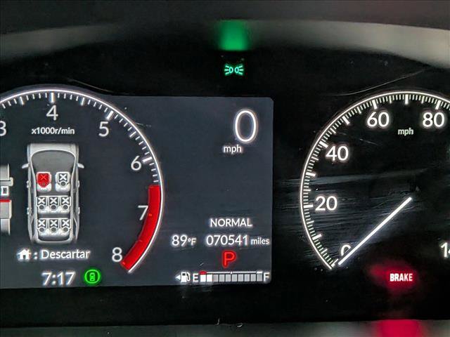 Used 2024 Honda Pilot Touring image 10