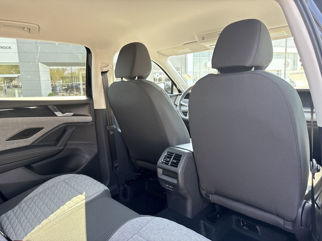 New 2025 Volkswagen Tiguan S image 17