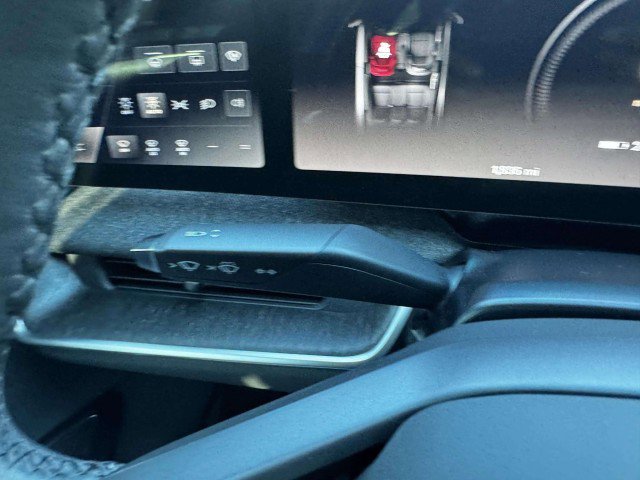 Used 2025 Lucid Air Pure image 30