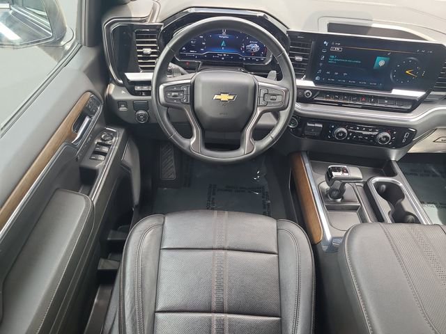 Used 2023 Chevrolet Silverado 1500 High Country w/ Technology Package image 10