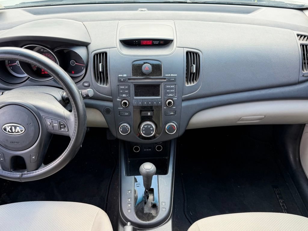 Used 2010 Kia Forte EX FWD image 16