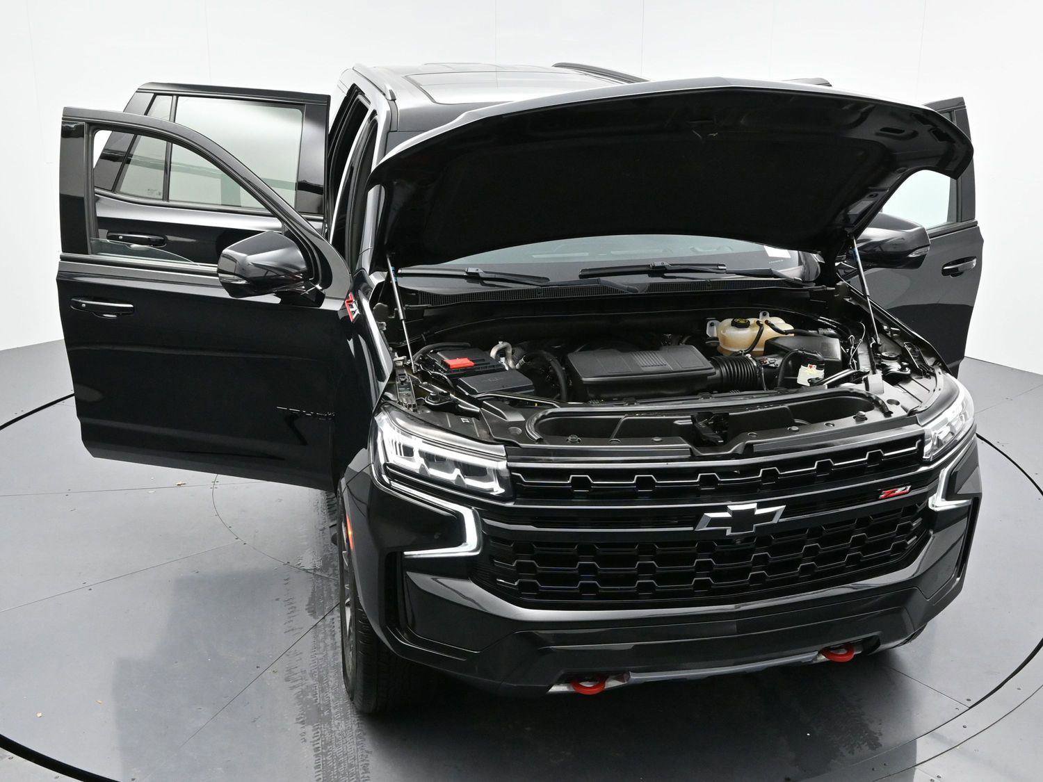 Used 2023 Chevrolet Tahoe Z71 w/ Luxury Package AWD/4WD image 44