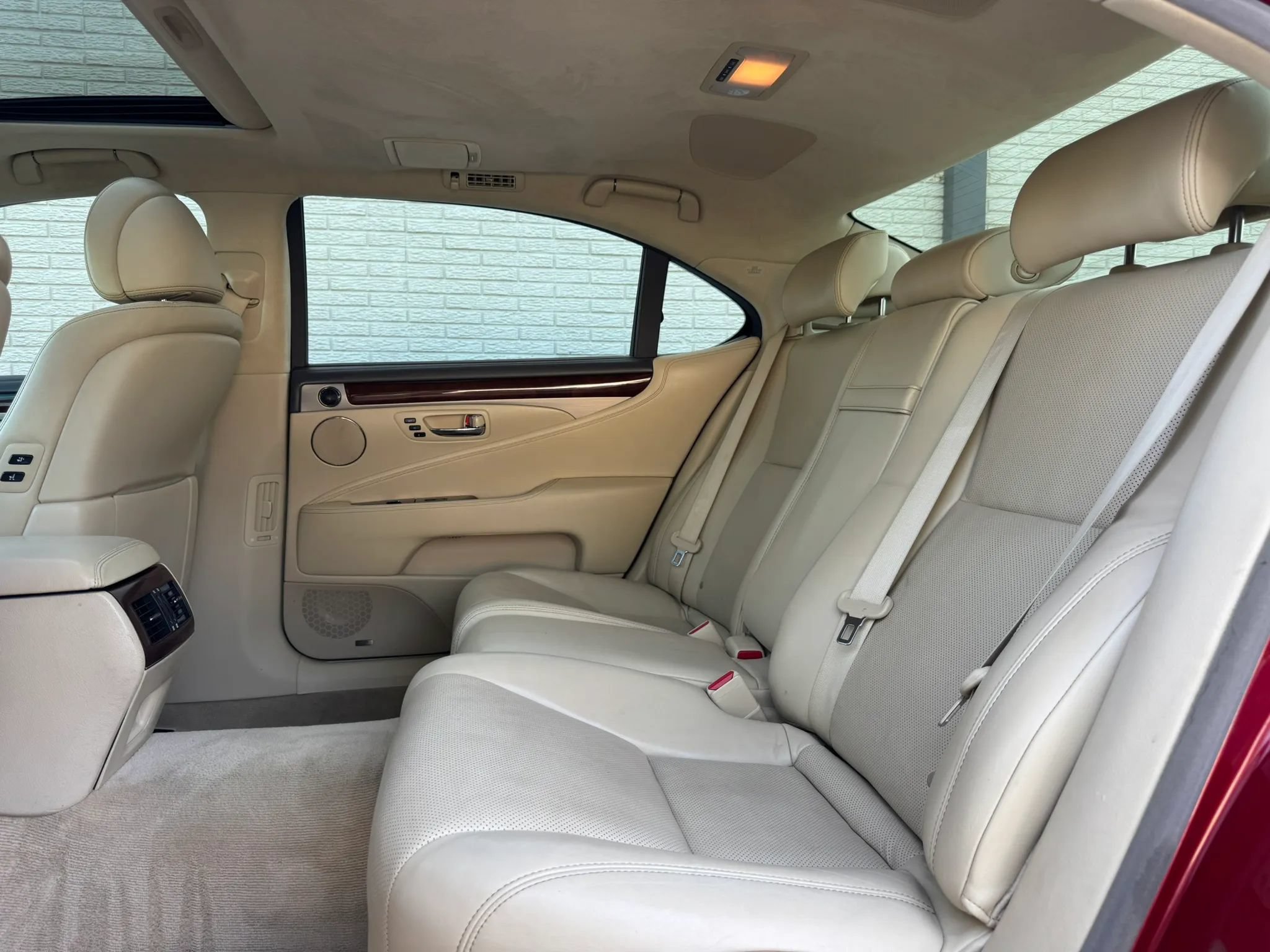 Used 2013 Lexus LS 460 L w/ Ultra Luxury Pkg AWD/4WD image 20