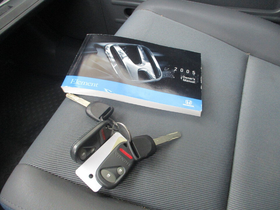 Used 2005 Honda Element LX image 32