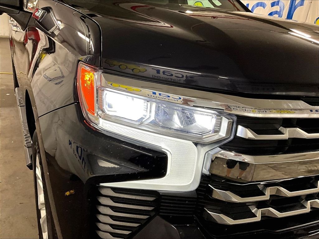 Used 2022 Chevrolet Silverado 1500 LTZ w/ LTZ Premium Package AWD/4WD image 30