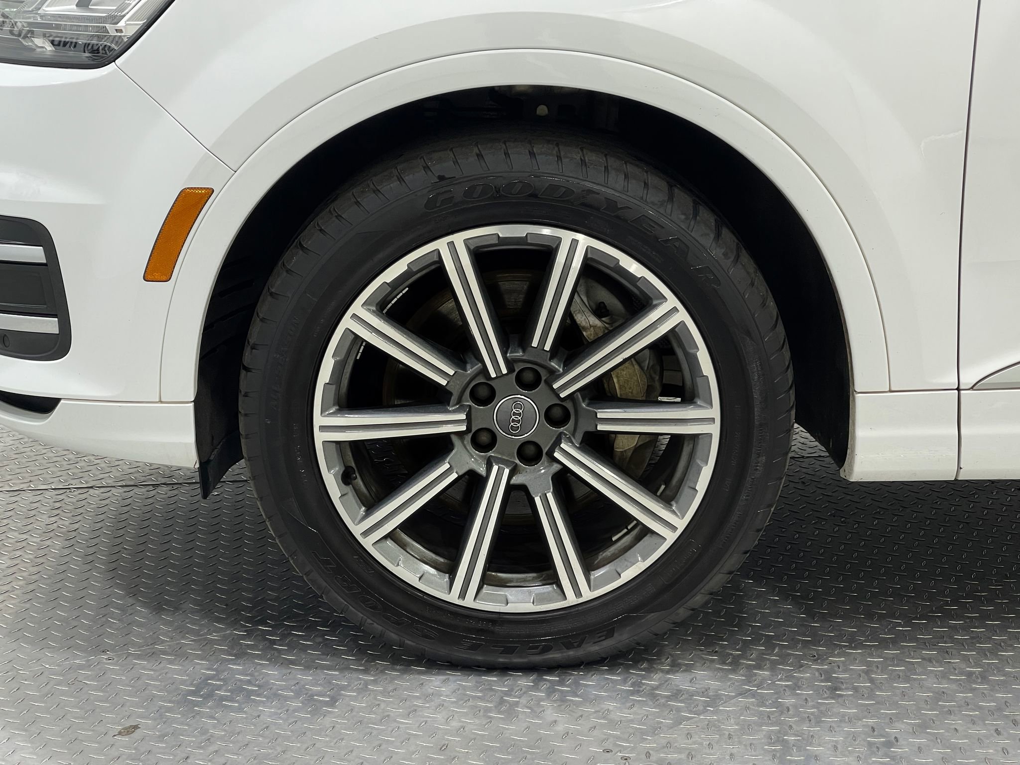 Used 2018 Audi Q7 3.0T Prestige w/ Prestige Package image 39