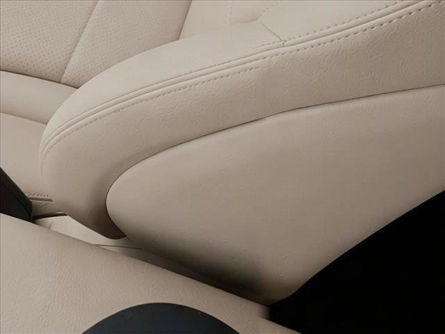 Used 2020 Mercedes-Benz GLC 300 image 29