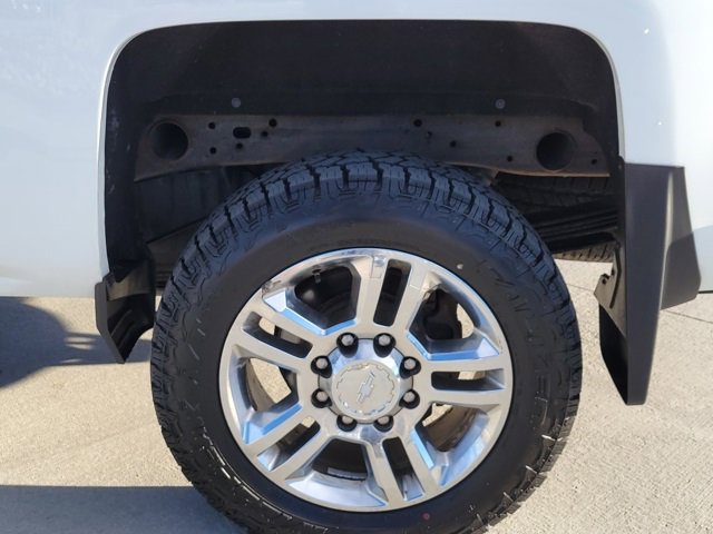 Used 2016 Chevrolet Silverado 2500 High Country w/ Duramax Plus Package image 13