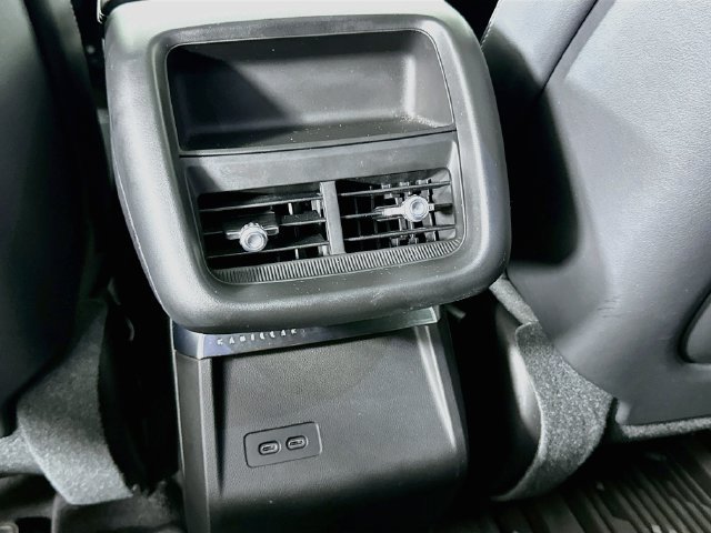 Used 2024 Cadillac Lyriq Sport AWD/4WD image 25
