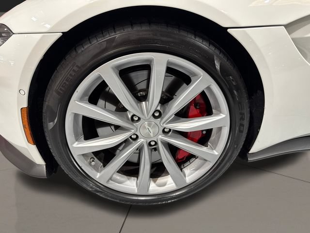 Used 2023 Aston Martin V8 Vantage Roadster RWD image 11