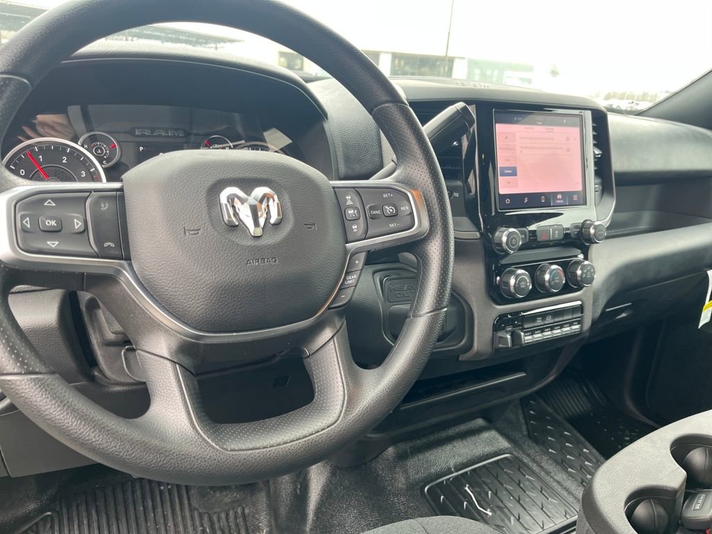 New 2025 RAM 5500 Tradesman AWD/4WD image 16