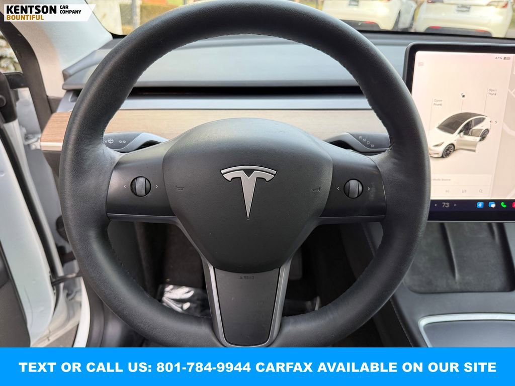 Used 2022 Tesla Model Y Long Range image 14
