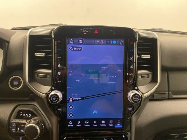 New 2026 RAM 1500 4x4 Crew Cab image 11