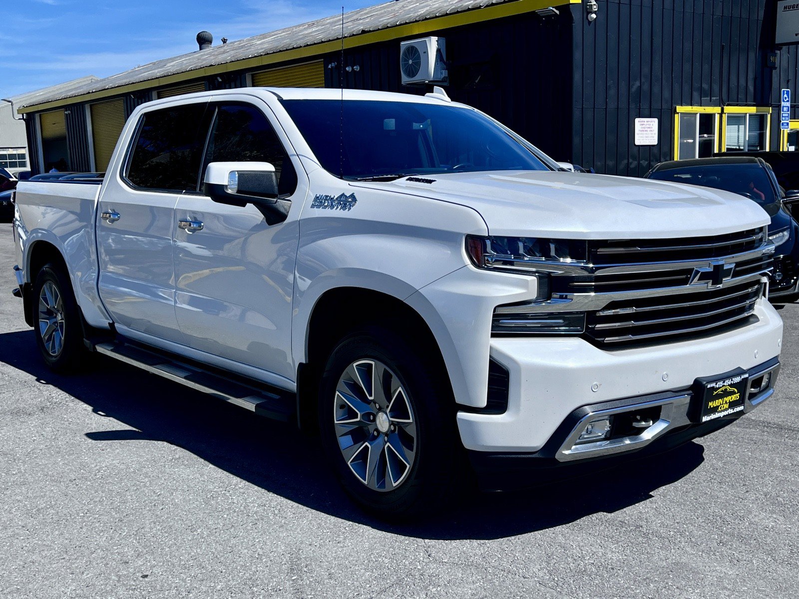 Used 2020 Chevrolet Silverado 1500 High Country w/ LPO, Dark Essentials Package AWD/4WD image 4
