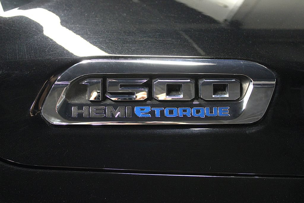 Used 2023 RAM 1500 Laramie AWD/4WD image 42