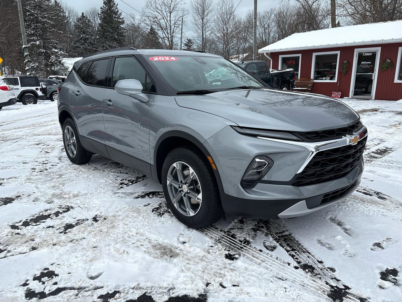 Used 2024 Chevrolet Blazer LT w/ Convenience Package image 2