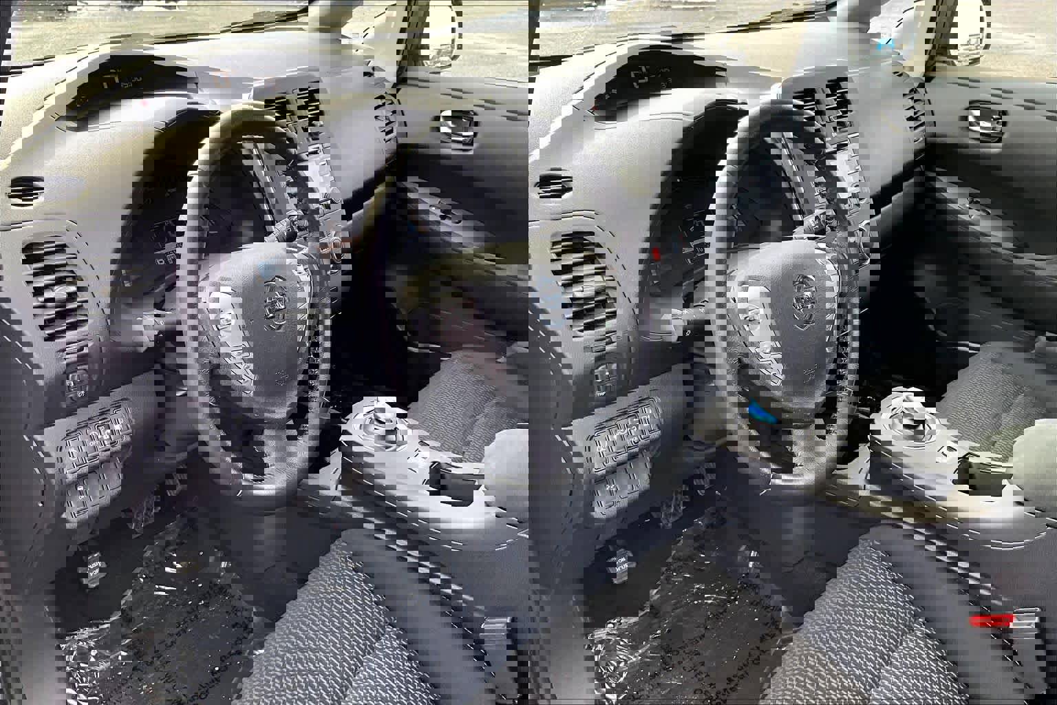 Used 2015 Nissan Leaf S w/ Charge Package image 16