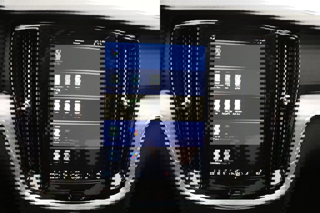 Used 2025 Volvo S60 B5 Core image 26