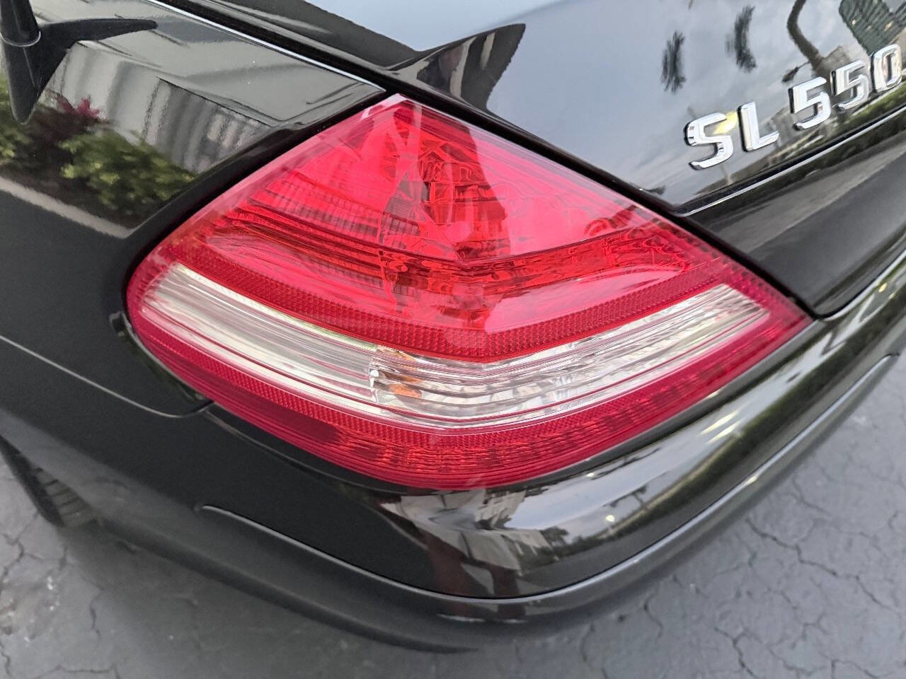 Used 2007 Mercedes-Benz SL 550 w/ Premium Pkg I image 30