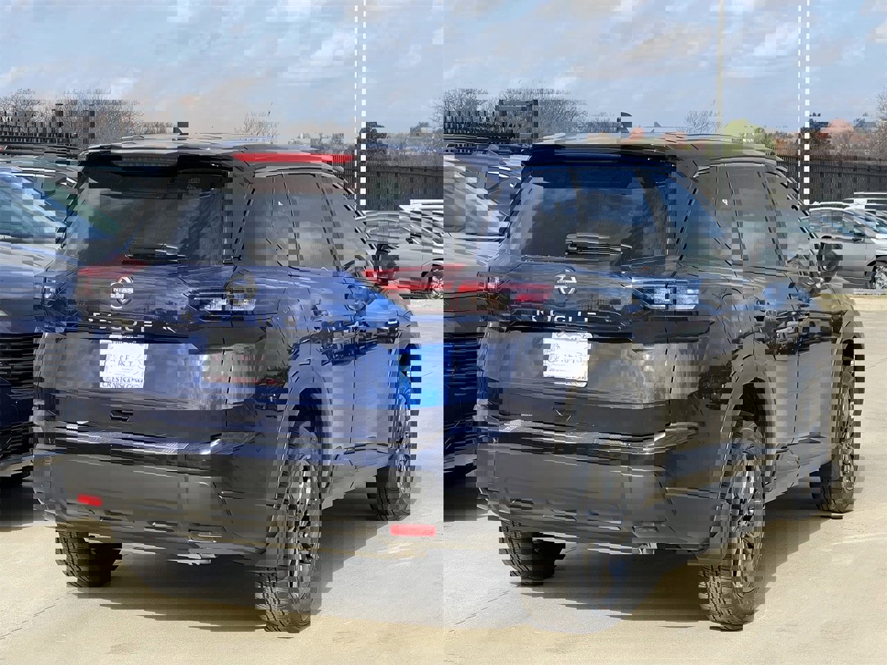 New 2026 Nissan Rogue SV image 4