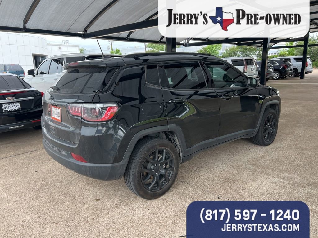 Used 2023 Jeep Compass Latitude w/ Convenience Group AWD/4WD image 4