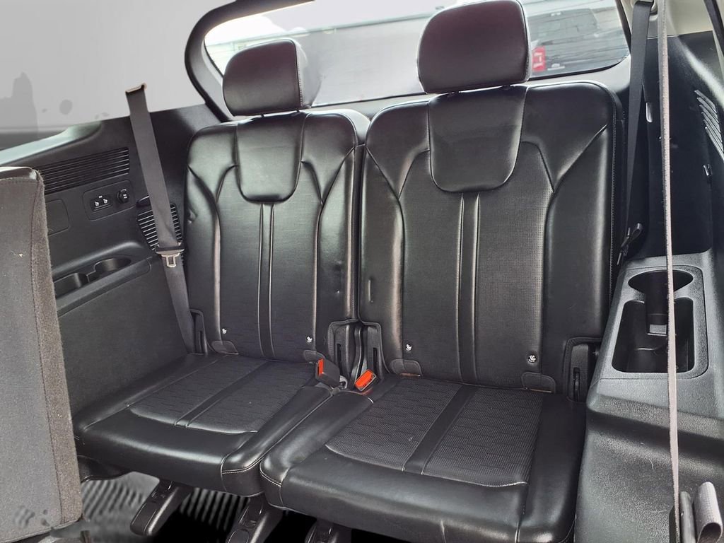 Used 2024 Kia Sorento S image 26