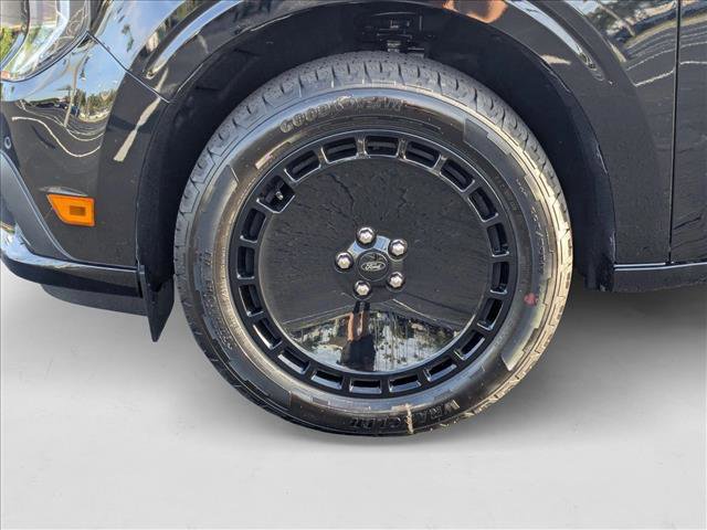 New 2025 Ford Maverick Lobo image 9