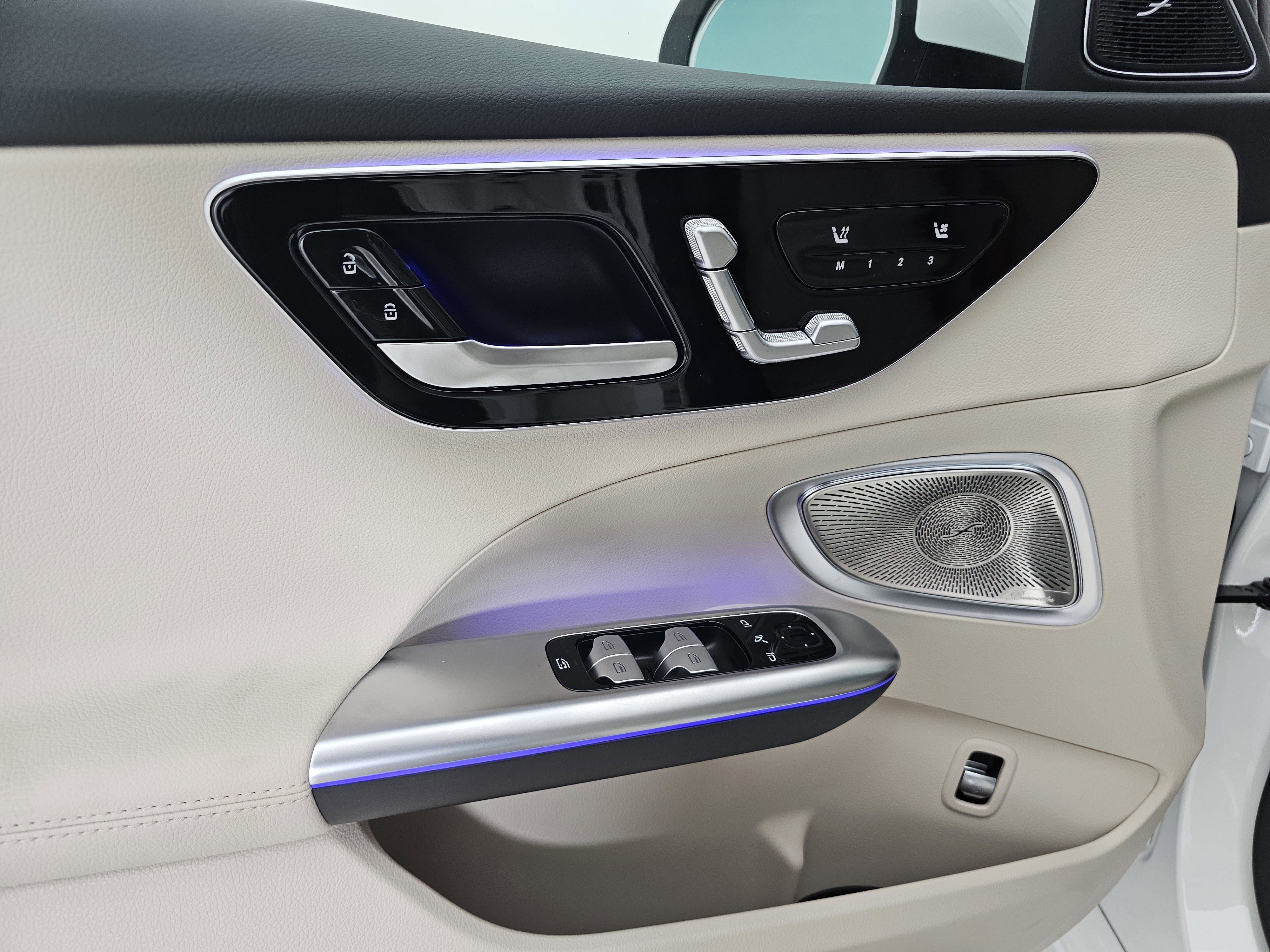 New 2026 Mercedes-Benz C 300 4MATIC Sedan image 13