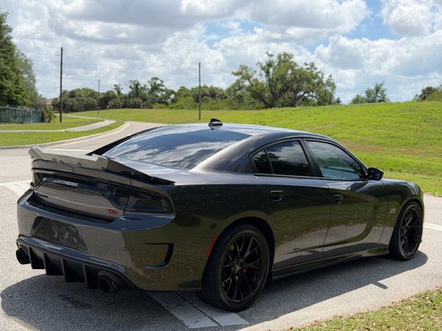 Used 2017 Dodge Charger R/T Scat Pack image 5