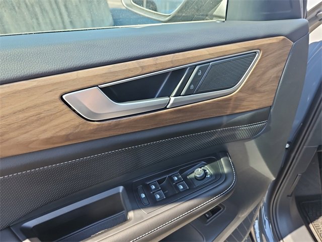 New 2026 Volkswagen Atlas SE image 11