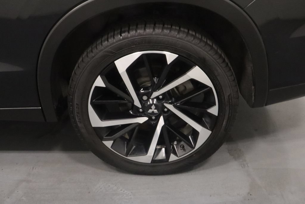 Used 2024 Mitsubishi Outlander SE Black Edition AWD/4WD image 25