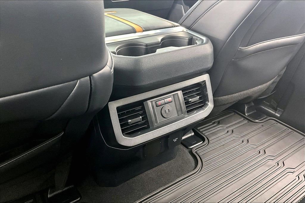 Certified 2024 Ford F250 Platinum AWD/4WD image 34