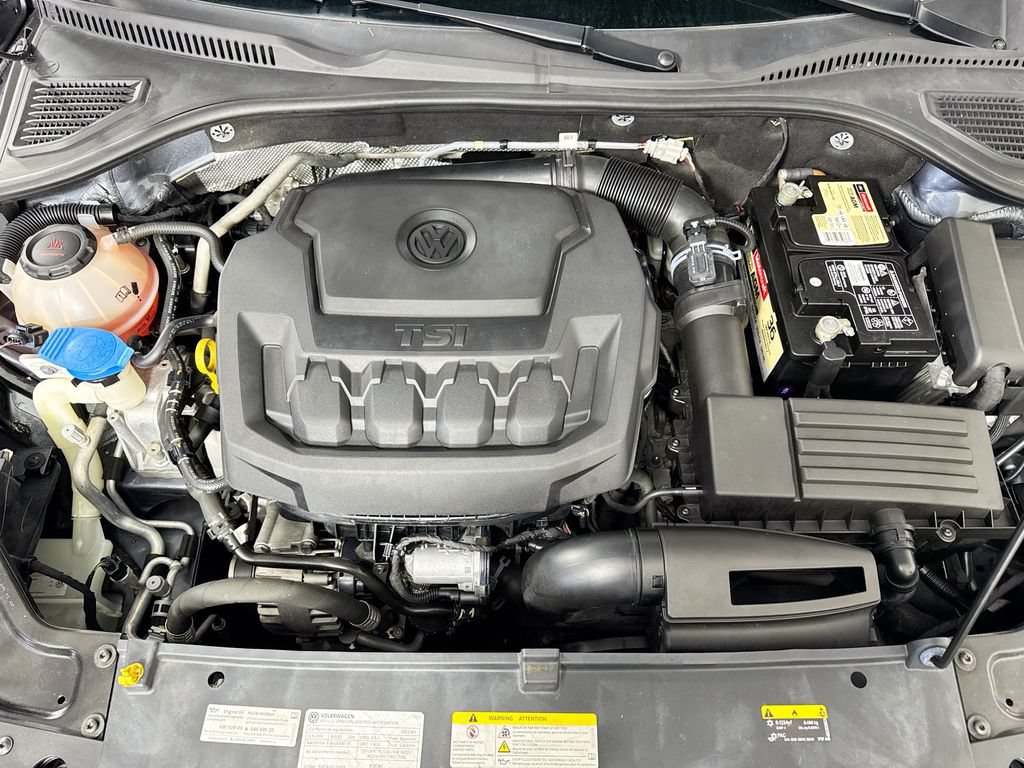 Used 2022 Volkswagen Passat 2.0T FWD image 38