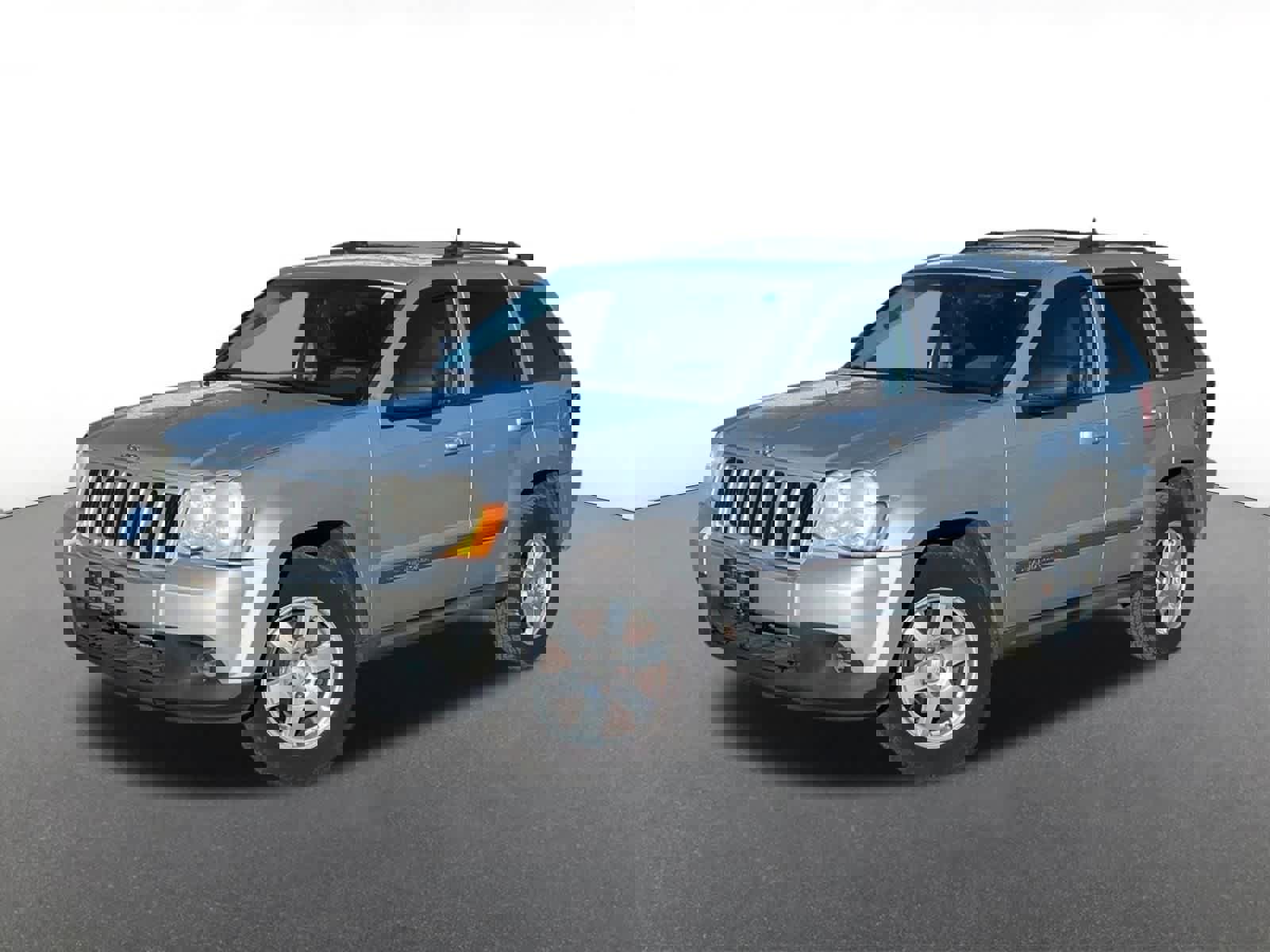 Used 2010 Jeep Grand Cherokee Laredo image 1