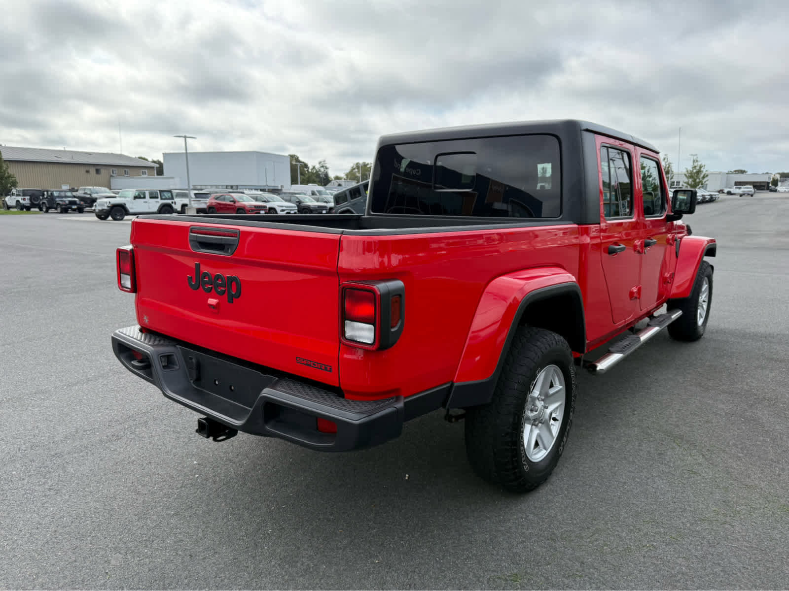 Used 2021 Jeep Gladiator Sport image 9