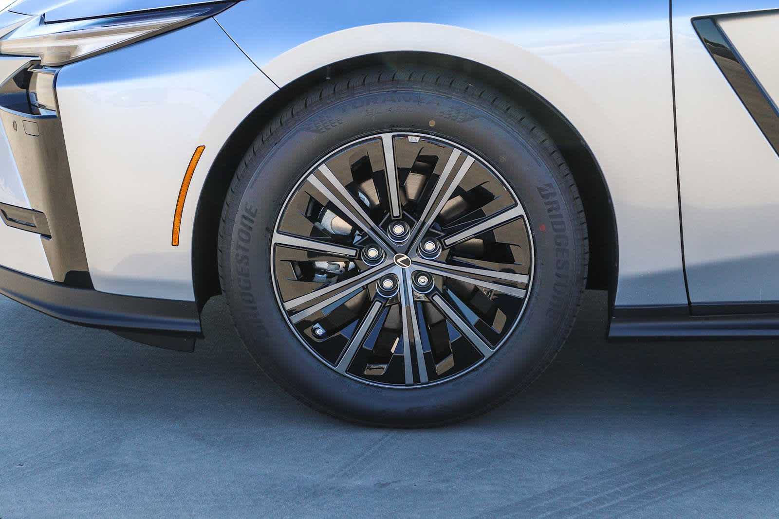 New 2026 Lexus ES 350h w/ Convenience Package FWD image 11